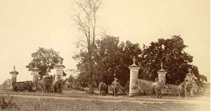 নতুন রূপে ফিরছে ঢাকা গেট