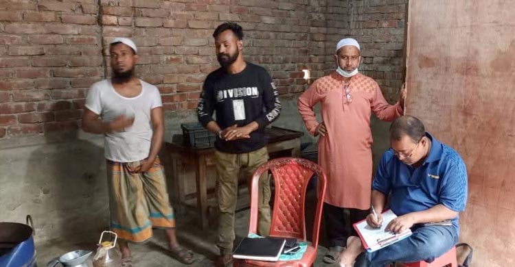 সিরাজগঞ্জে ১৭২৭ লিটার জ্বালানি তেল জব্দ, ব্যবসায়ীকে জরিমানা