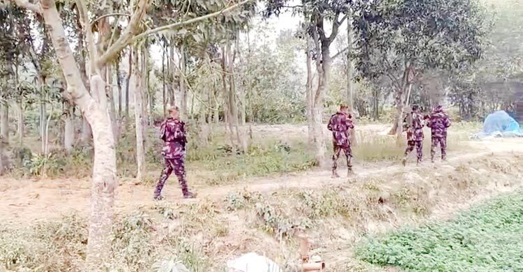 জয়পুরহাট সীমান্তে কাঁটাতারের বেড়া স্থাপন নিয়ে উত্তেজনা