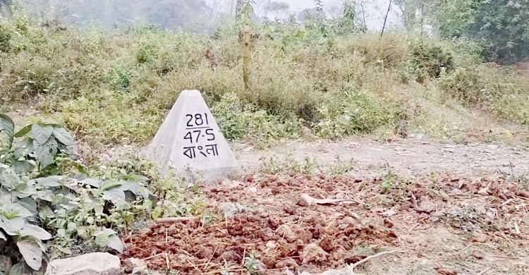 জয়পুরহাট সীমান্তে কাঁটাতারের বেড়া স্থাপন নিয়ে উত্তেজনা