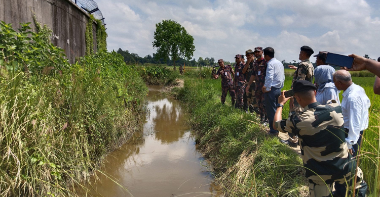 জয়পুরহাটের সৌলাগাড়ী বিলের পানি প্রবাহে বিজিবি-বিএসএফের বৈঠক