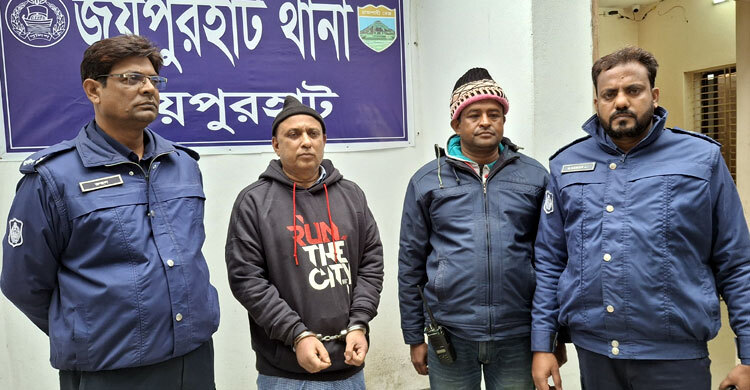 ছাত্র হত্যাসহ একাধিক মামলার আসামি সাবেক মেয়র গ্রেফতার