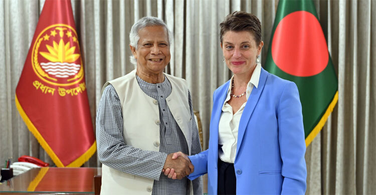 প্রধান উপদেষ্টার সঙ্গে গোয়েন লুইসের বিদায়ী সাক্ষাৎ