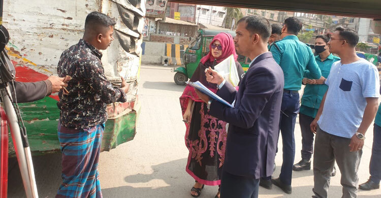 দূষণবিরোধী অভিযানে ৪০ লাখ টাকা জরিমানা, ১১ ইটভাটা বন্ধ