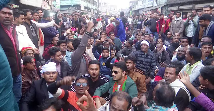 জোটের প্রার্থী বাদ দিতে কাফন বেঁধে বিক্ষোভে বিএনপি নেতাকর্মীরা