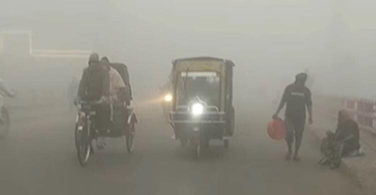 যশোরে টানা শীতের দাপটে বিপর্যস্ত মানুষ