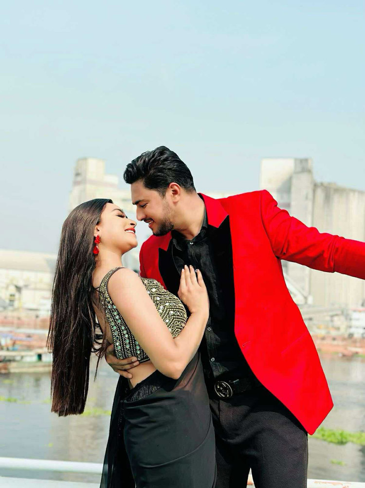 দুলাভাই নায়ক-শালি নায়িকা, মুক্তি পেলো ‘আমার শেষ কথা’