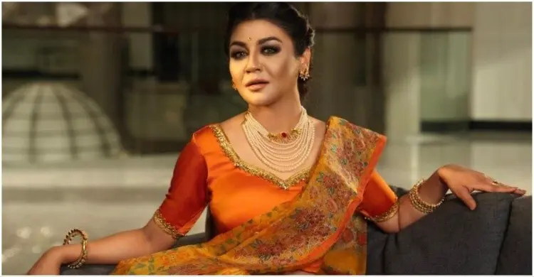 ‘সম্পর্কে প্রাক্তন-বর্তমানের ভেদাভেদ থাকে না’, জয়া আহসানের বার্তা