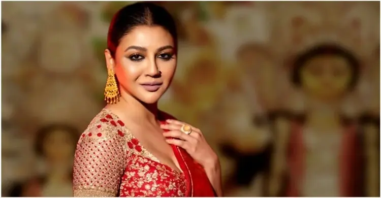‘মুশকিল হচ্ছে, মেসিকেও ভালো লাগে’, কোন দলের সমর্থক জয়া আহসান