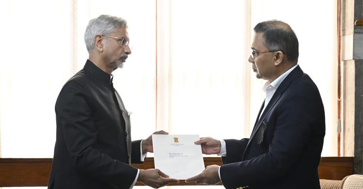 খালেদা জিয়াকে শেষ শ্রদ্ধা জানিয়ে ঢাকা ছাড়লেন জয়শঙ্কর