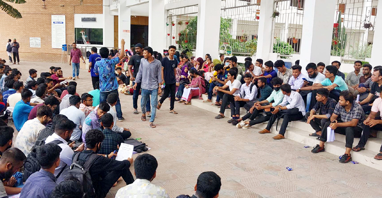 আন্দোলন চালিয়ে যাবেন যবিপ্রবি শিক্ষার্থীরা