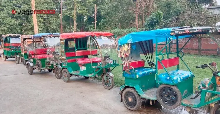 জাহাঙ্গীরনগর ক্যাম্পাসে দুর্ভোগের অপর নাম রিকশা