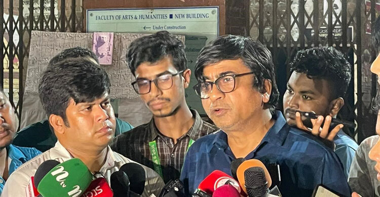 ফলাফল ঘোষণার আগেই জাকসুর নির্বাচন কমিশনারের পদত্যাগ