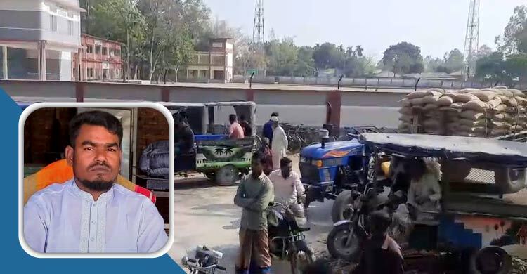 সরকারি চাল যুবদলের খেলার মাঠে নিয়ে বিতরণ, সচিব বললেন ‌‘তারাও তো গরিব’