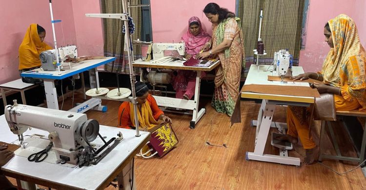 চলচ্চিত্রের জগৎ ছেড়ে ব্যবসার আঙিনায়, হয়েছেন বর্ষসেরা মাইক্রো উদ্যোক্তা