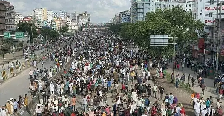 জুলাই শহীদ পরিবার ও জুলাই যোদ্ধাদের সংবর্ধনা দুপুর ১২টায়