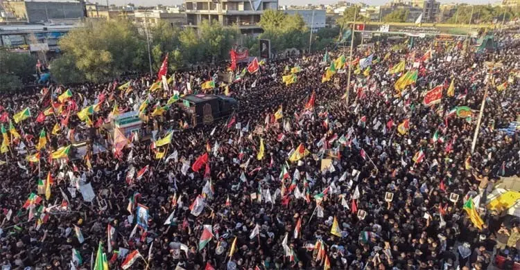 ইরাকে খামেনির শোকযাত্রা পরিণত হয়েছে জনসমুদ্রে