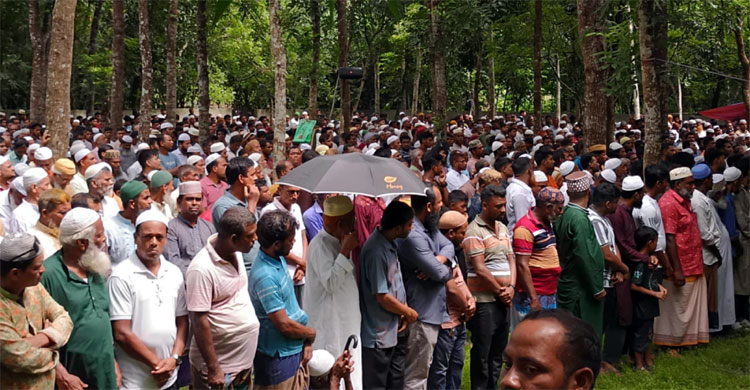 একসঙ্গে জানাজা, একসঙ্গে দাফন একই পরিবারের ৪ জনের