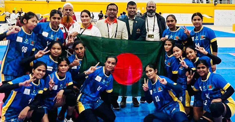 ইতিহাস গড়ে প্রথম পদক এনে দিলো কাবাডির মেয়েরা