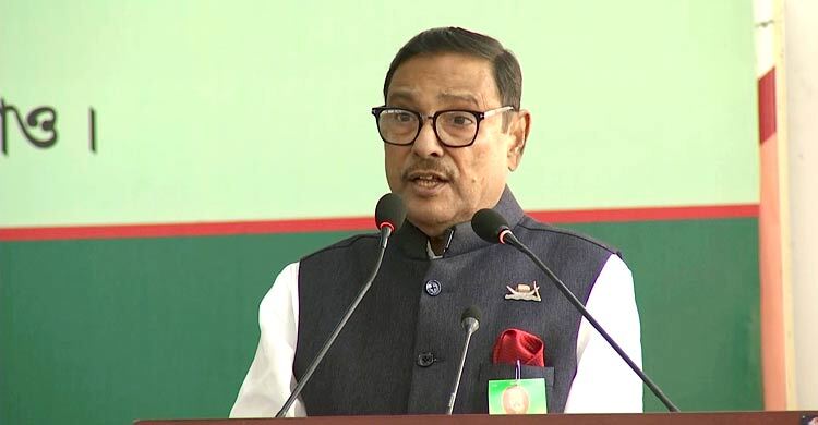 প্রধানমন্ত্রী মাত্র সাড়ে ৩ ঘণ্টা ঘুমান, বাকি সময় দেশ নিয়ে ভাবেন