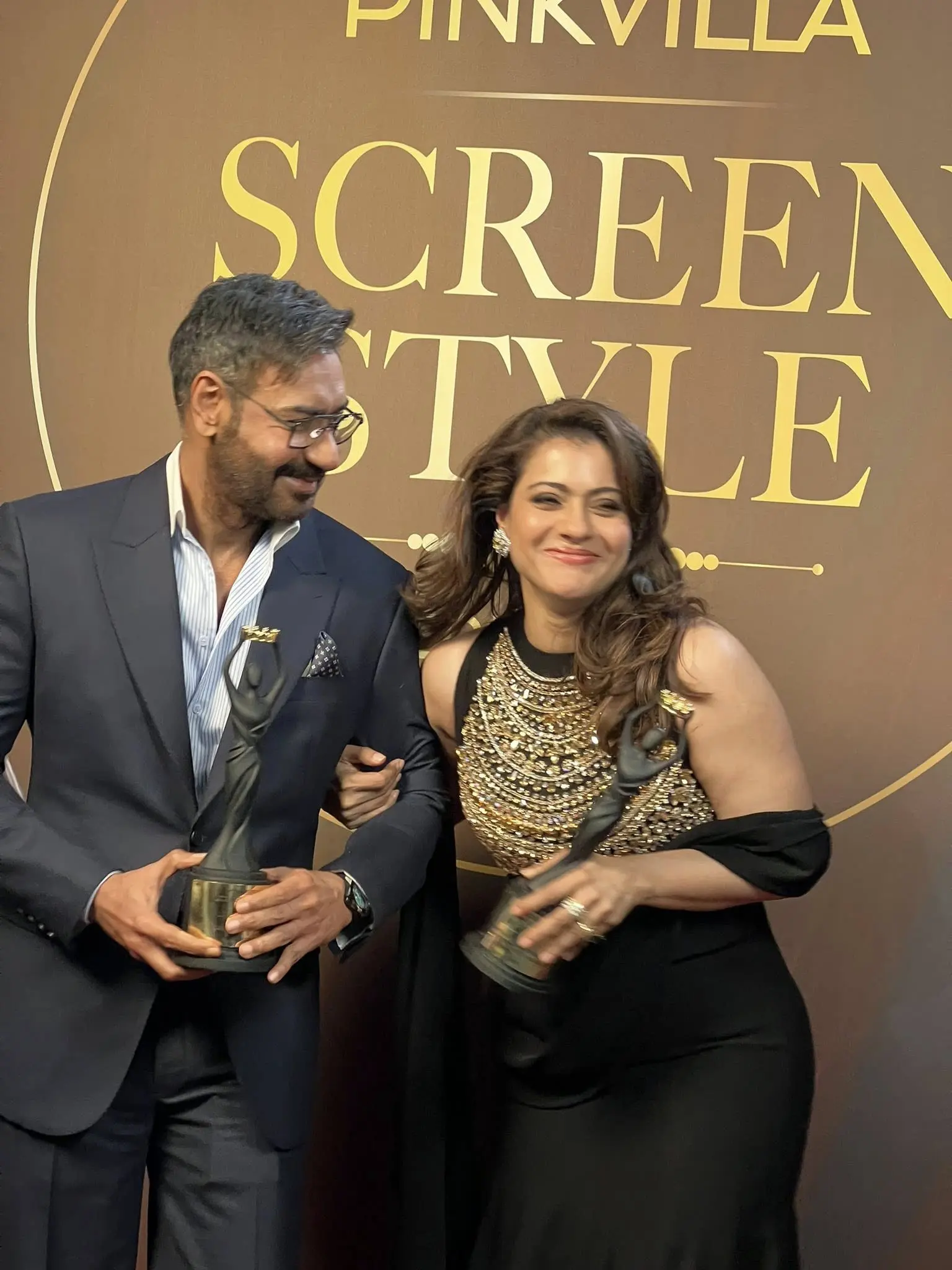 ফ্যাশনে আবারও নজর কাড়লেন কাজল