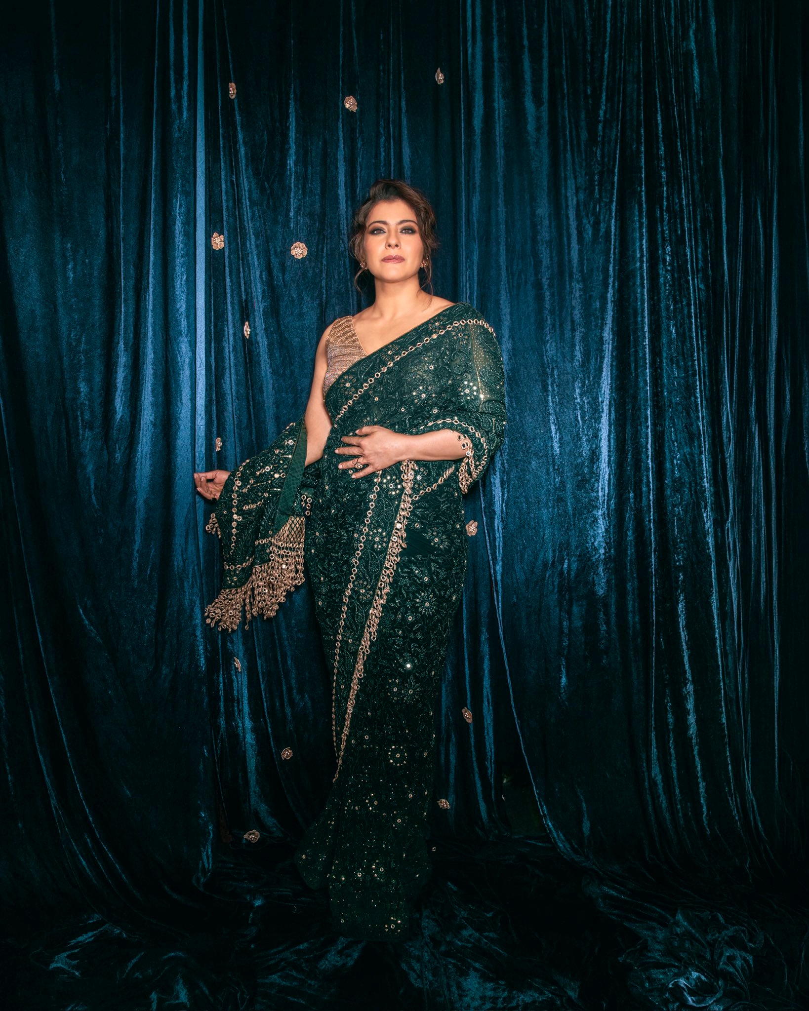 সবুজের মায়ায় কাজলের অভিজাত ফ্যাশন লুক