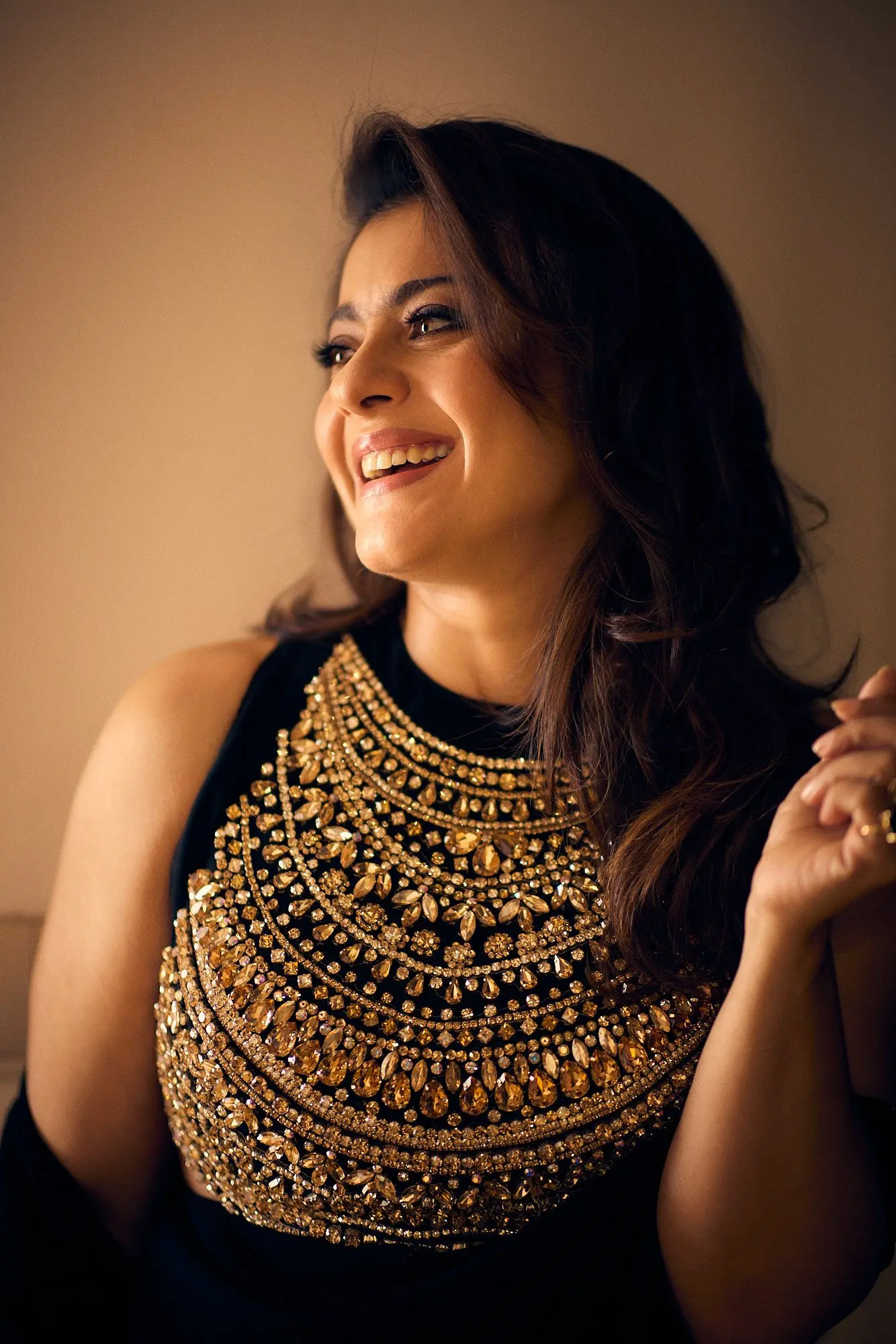 ফ্যাশনে আবারও নজর কাড়লেন কাজল