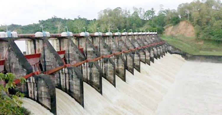 কাপ্তাই হ্রদে পানি বাড়ায় বিদ্যুৎ উৎপাদন বেড়েছে