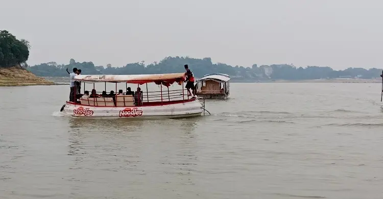 কাপ্তাই লেকের মনোরম দৃশ্য দেখতে চাইলে