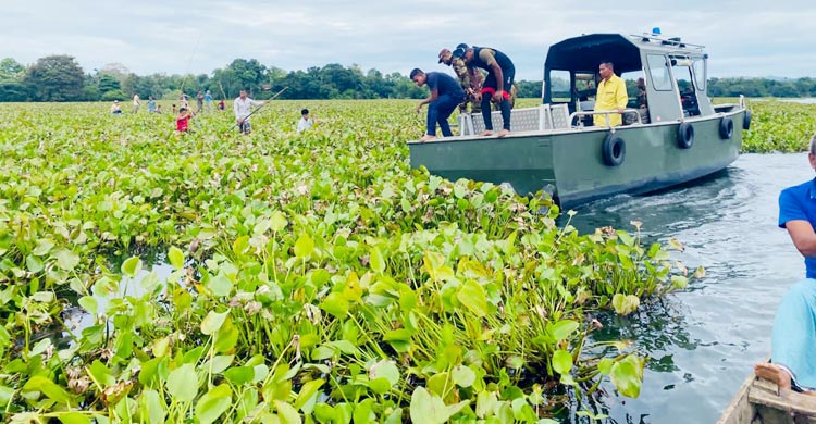 কাপ্তাই হ্রদে নৌকাডুবি: সেনাবাহিনীর প্রচেষ্টায় সফল উদ্ধার অভিযান