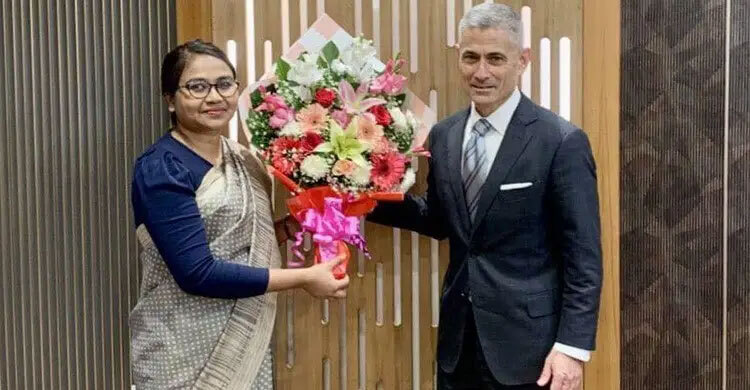 US Assistant Secy Paul Kapur arrives in Dhaka