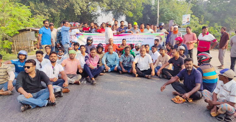 ঝিনাইদহ থেকে ছেড়ে যায়নি দূরপাল্লার গাড়ি, গ্রেফতার ৪৫