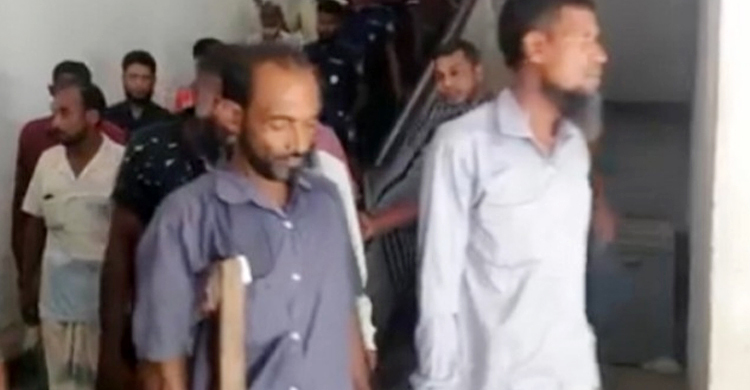 ১৩ বছর আগের ডাকাতি মামলায় ১২ জনের কারাদণ্ড