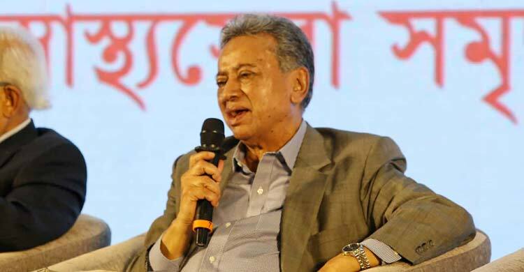 হাসপাতাল-ফার্মাসিউটিক্যাল সরকারের নিয়ন্ত্রণমুক্ত করতে হবে