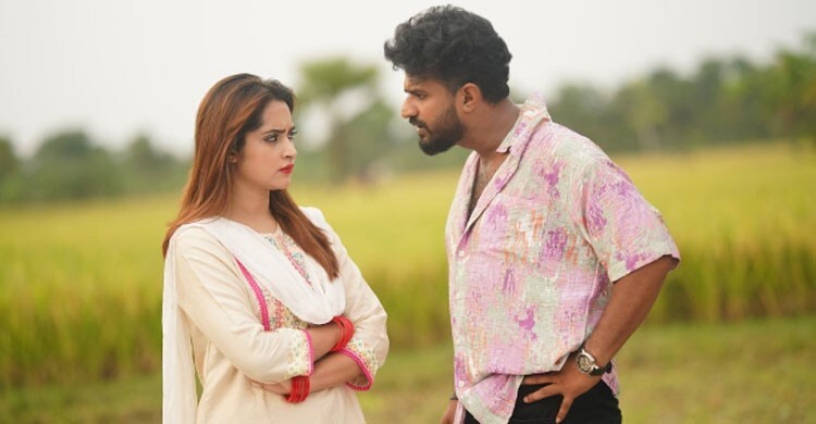 কেয়া পায়েলের প্রেমে মুশফিক ফারহানের ‘ডুব’
