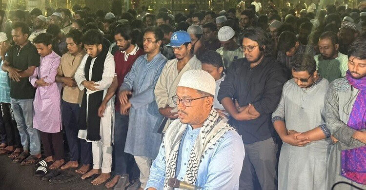 DUCSU VP leads absentia funeral for Khamenei