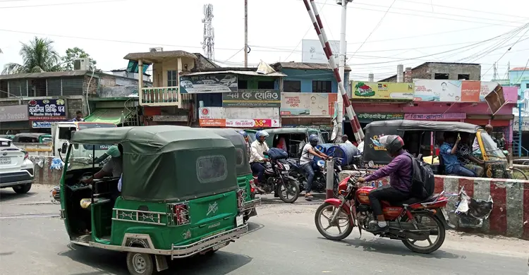 এলাকাবাসীর গলার কাঁটা মাদক ও কিশোর গ্যাং
