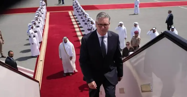 ইরানের বন্দর অবরোধ, মার্কিন পরিকল্পনায় যোগ দেবে না ব্রিটেন