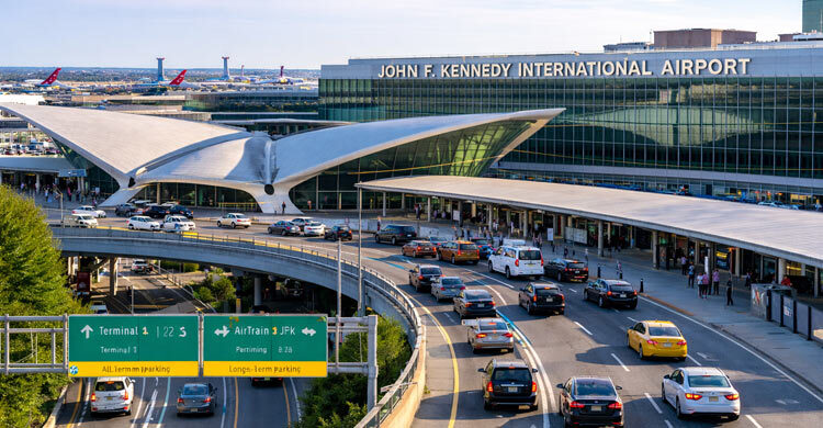 তিন বিমানবন্দর ছাড়া বাংলাদেশিরা ঢুকতে পারবেন না যুক্তরাষ্ট্রে