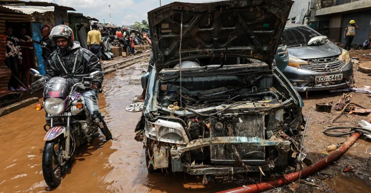 কেনিয়ায় ভারী বৃষ্টি-বন্যায় নিহত বেড়ে ৬৬