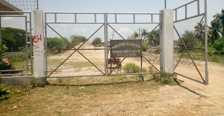 স্থগিত নির্মাণ কাজ, অনিশ্চিত খান জাহান আলী বিমানবন্দর