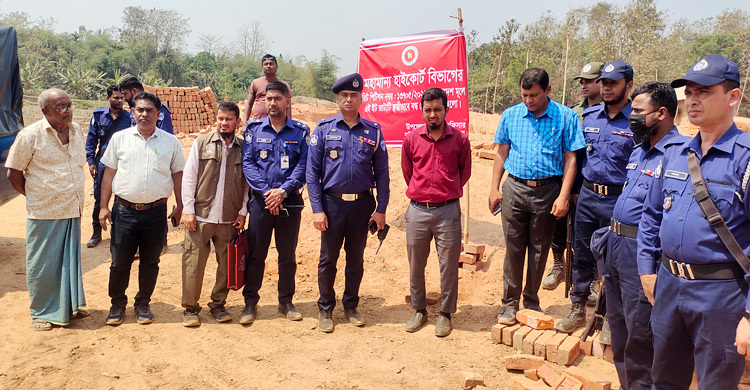 খাগড়াছড়িতে ১৮ ইটভাটা গুঁড়িয়ে দিয়েছে প্রশাসন