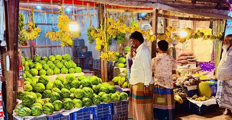 খাগড়াছড়িতে কলার দামে রেকর্ড, বেড়েছে পেঁপে-আনারস-লেবুর দামও