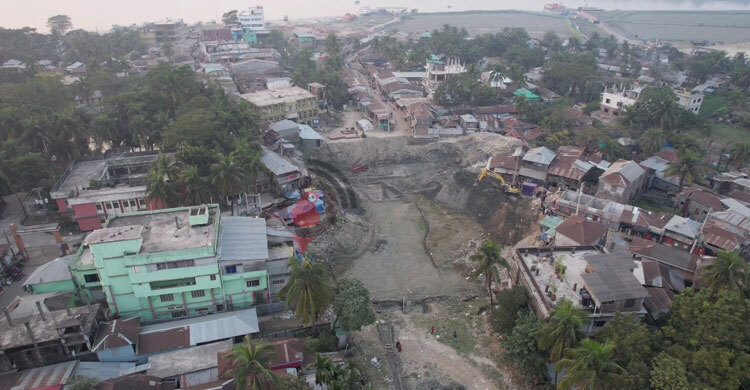 দেড় বছরেও শুরু হয়নি স্লুইস গেটের কাজ, ভোগান্তি চরমে