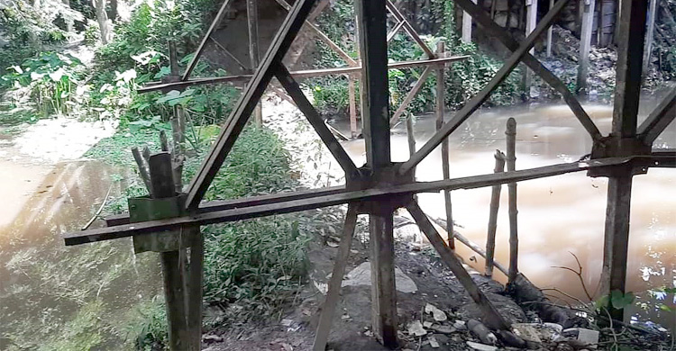 মৃতপ্রায় খালে বিপন্ন জনপদ, বোরো ধান চাষে অনিশ্চয়তা