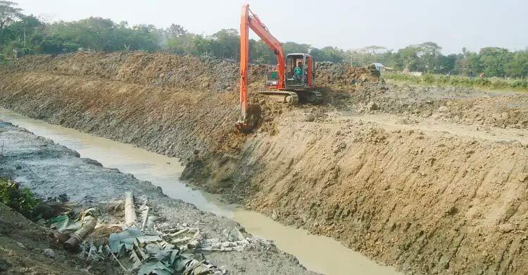 খাল খননে শিক্ষার্থীদেরও সম্পৃক্ততার নির্দেশ প্রধানমন্ত্রীর