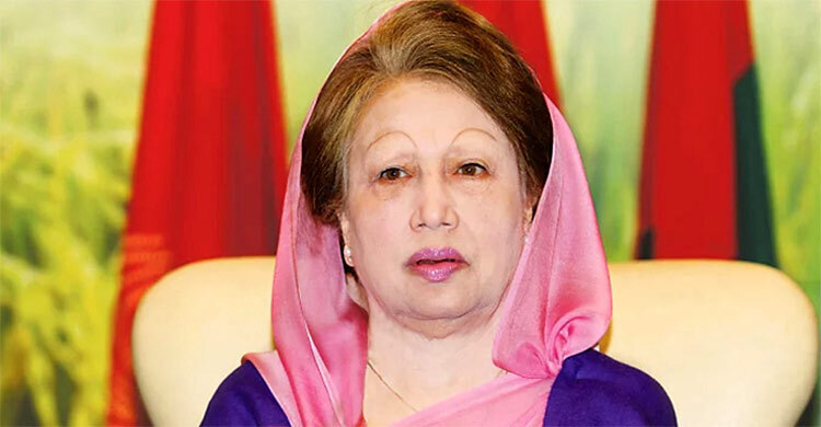 Khaleda to go to London on Tuesday: Fakhrul