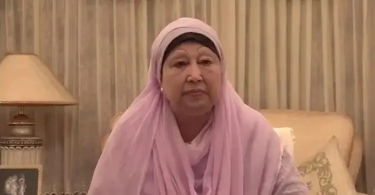 খালেদা জিয়াকে দেখতে রাতে এভারকেয়ার হাসপাতালে তারেক রহমান