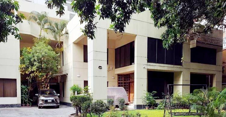 ফিরোজা আজ ফাঁকা নয়, স্মৃতিতে পরিপূর্ণ