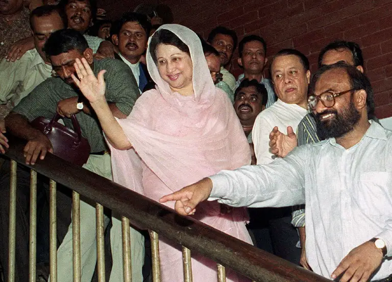 হাসপাতালে কাটানো প্রথম ঈদে যেসব খাবার পেয়েছিলেন খালেদা জিয়া